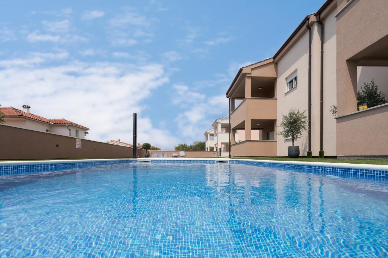 Apartmani Villa Ruby Linardići Exteriör bild
